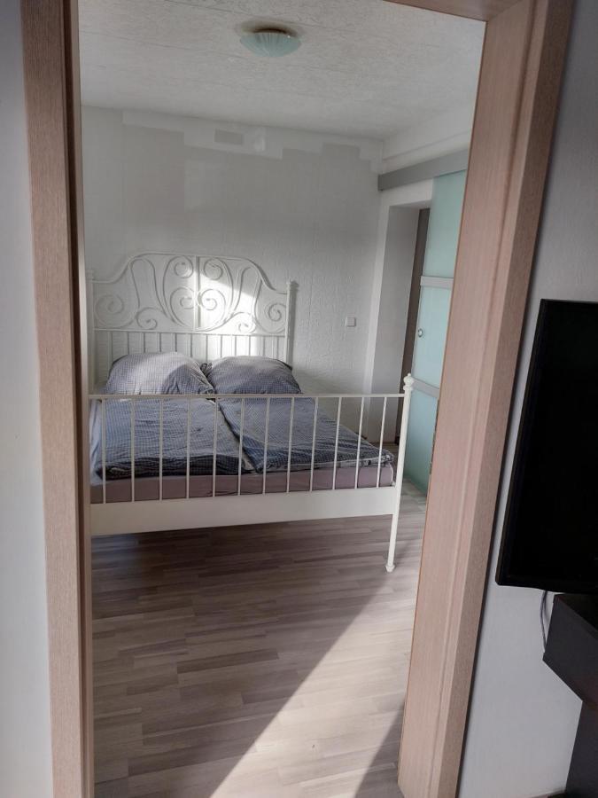 Schoene Wohnung Direkt Am Bach Neunkirchen am Sand Экстерьер фото