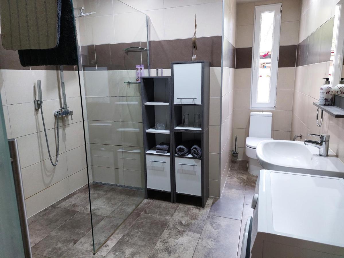 Schoene Wohnung Direkt Am Bach Neunkirchen am Sand Экстерьер фото